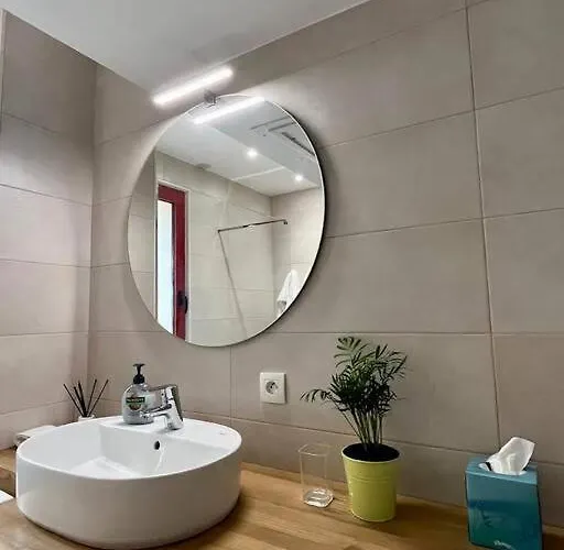 A Cote Du Avec Terrasse