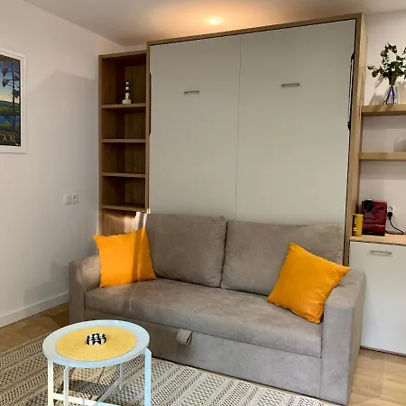 A Cote Du Avec Terrasse Apartment *
