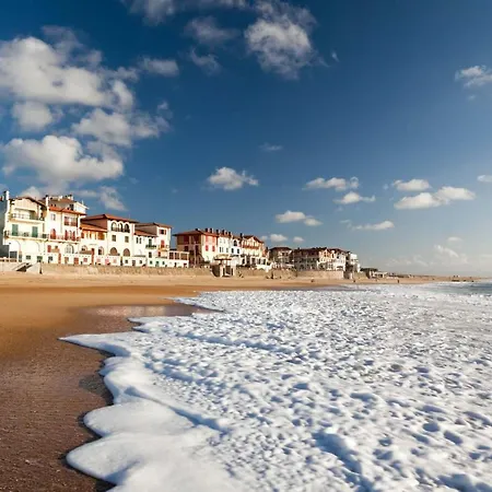 Lejlighed A Cote Du Avec Terrasse